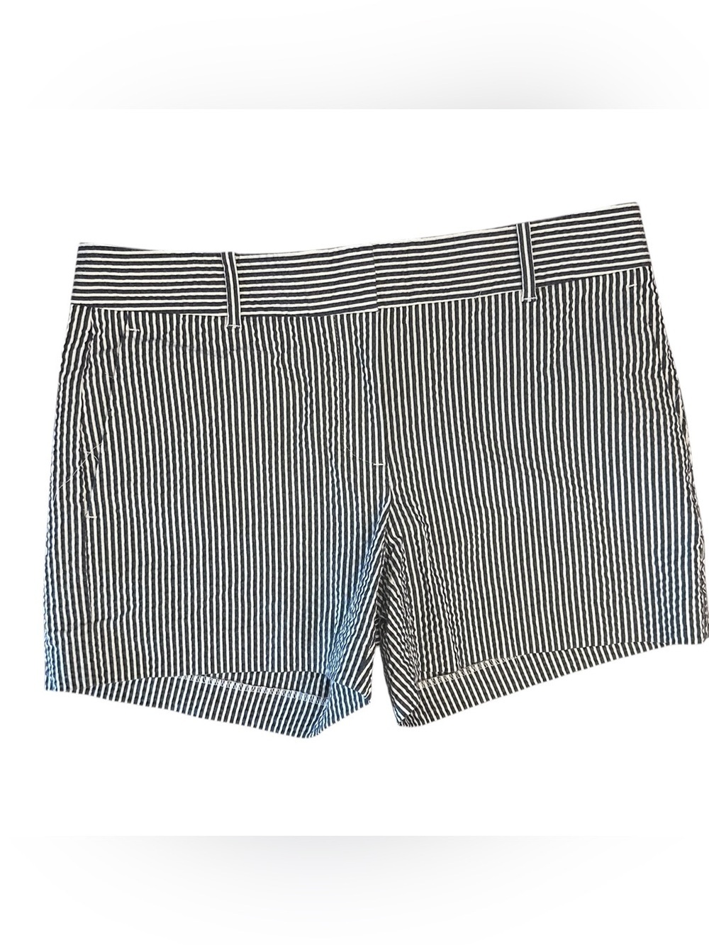 Ann Taylor Devin Fit Shorts Navy Blue & White Striped Seersucker Size 4